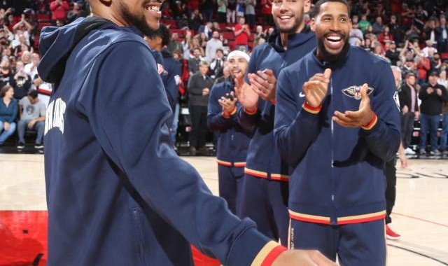 星空体育-重返波特兰尽享欢呼和掌声 CJ用胜利完成最终告别