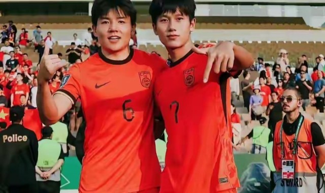 泰山队跟队记者：杨希基本没戏，胸前广告要价太高，股改没进展，足校|山东泰山|陈永|俱乐部|球队|报价_新浪体育_新浪新闻